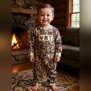 Sassy Kids Camo Hunting  Applique Romper Sz 12-18M